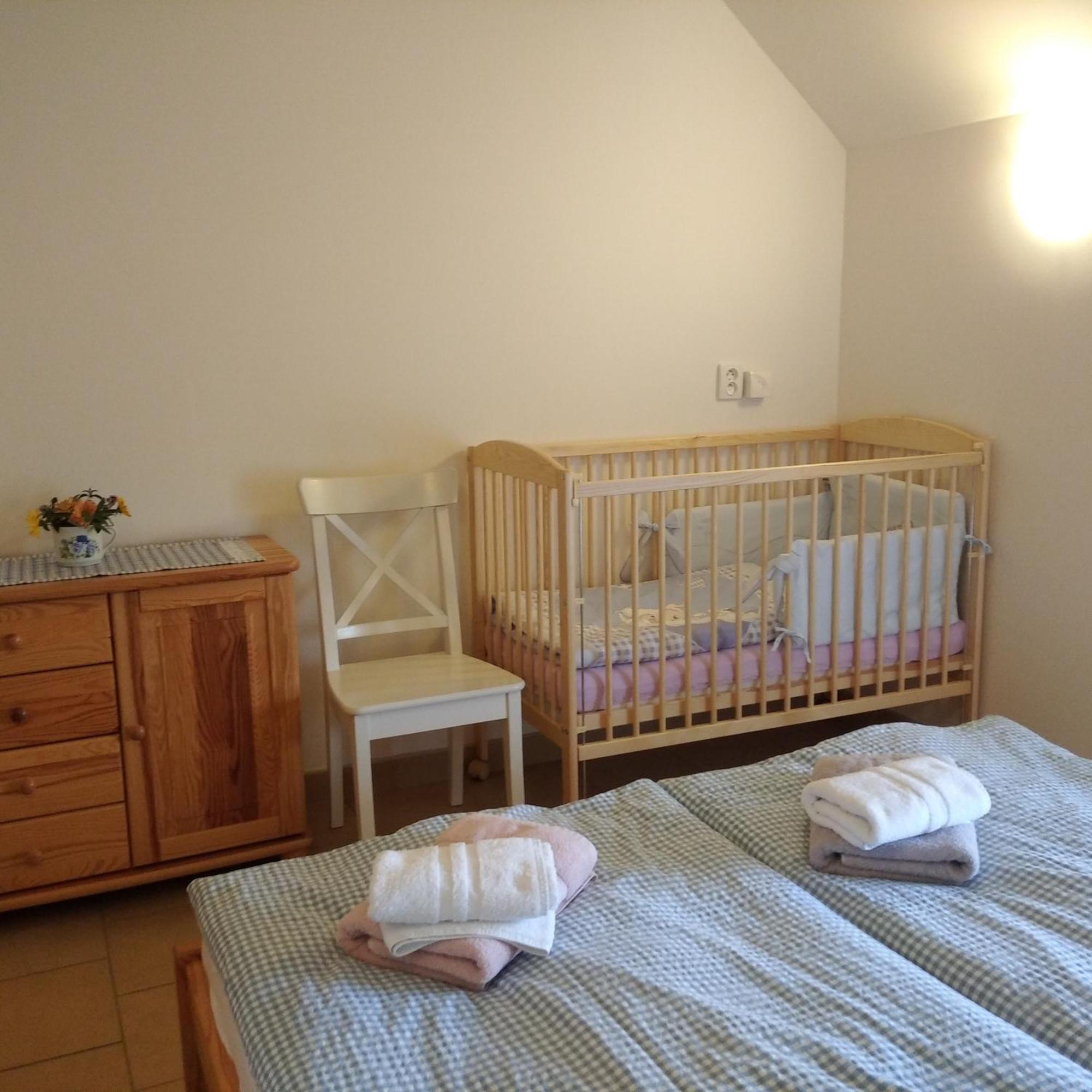 Statek Bily Dvur - Bely Hotel Machov Buitenkant foto